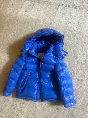 Moncler Maya Hooded Puffer Jacket in Blue / Kids Boys Size 5 (112cm)